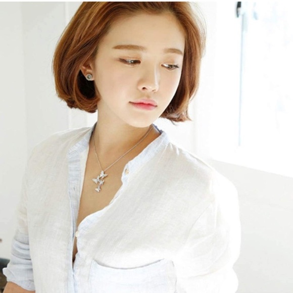 925 Sterling Silver Butterfly Chain - Picture 3 of 7